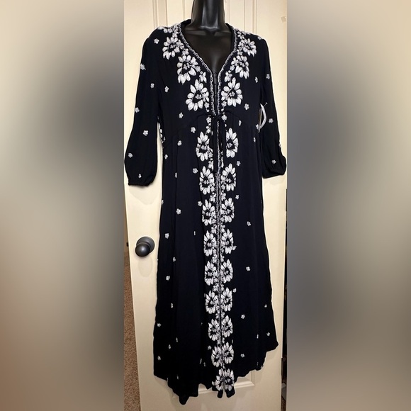 NWT Free People Embroidered Fable Midi Black And White Floral Boho Dress XS $168 - Picture 4 of 15